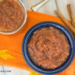 Homemade apple sauce recipe via flouronmyface.com