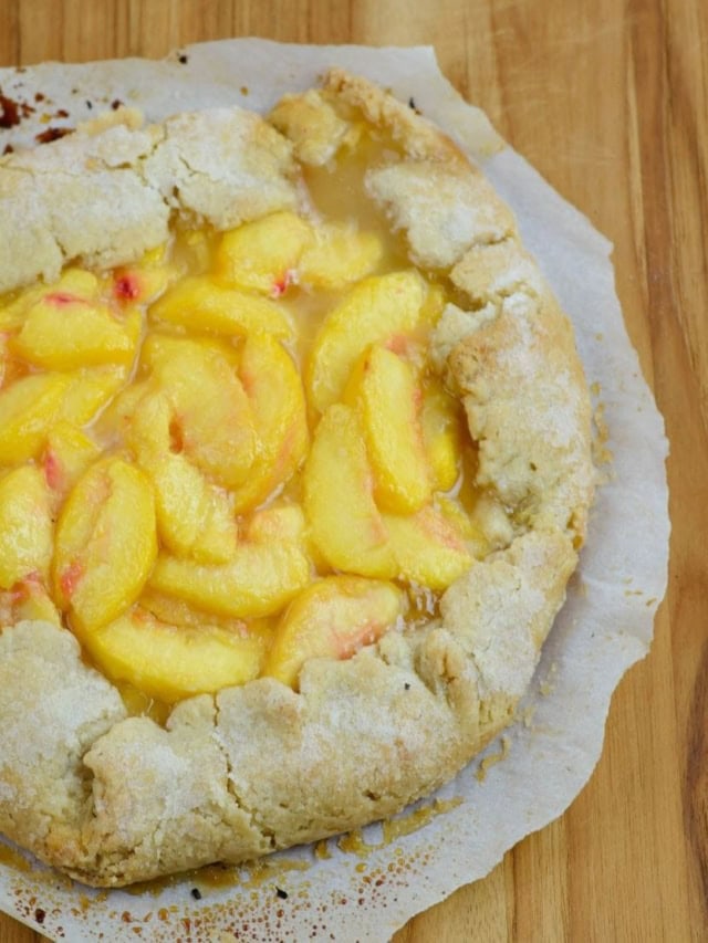 Rustic Peach Pie (Peach Galette)