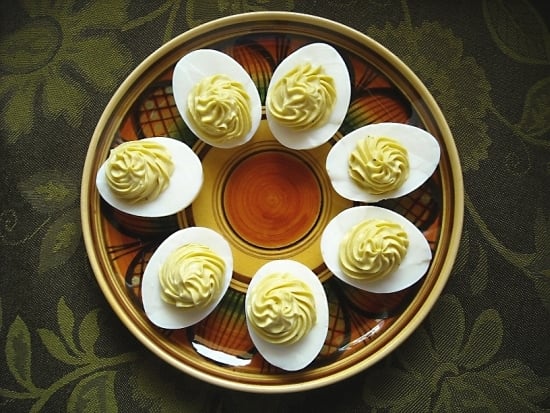 best deviled eggs, easy deviled eggs, how to make deviled eggs, deviled eggs with miracle whip