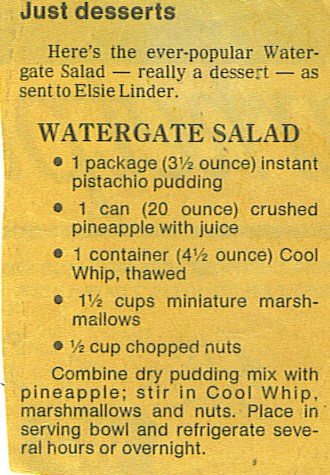 Old fashioned Watergate Salad recipe made with pistachio pudding #vintagerecipes #vintagerecipeproject #flouronmyface