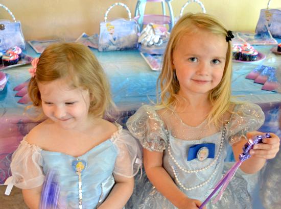 Princess Emma and Lila with their royal wands