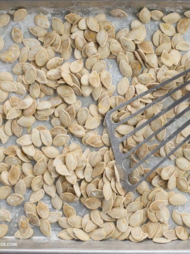 How to Clean and Roast Pumpkin Seeds