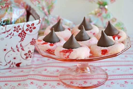 Cherry Blossom Cookies for your cookie exchange #SundaySupper via flouronmyface.com