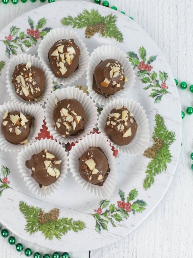 23 Best Christmas Candy Recipes