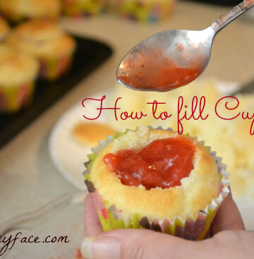 cupcakes, filled cupcakes, cupcake filling, how to