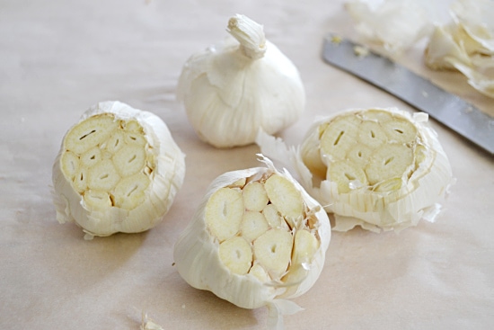 10 Ways To Use Roasted Garlic via flouronmyface.com
