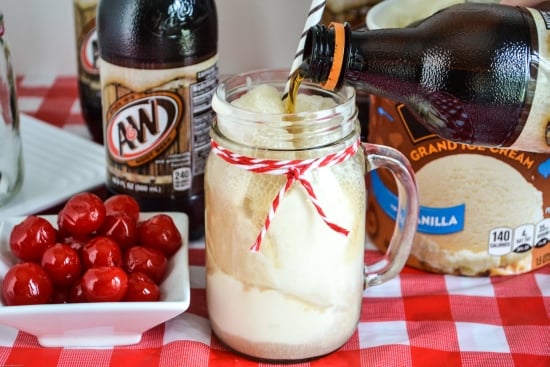 How to make a root beer float, A&W, Ice cream floats, summer, 