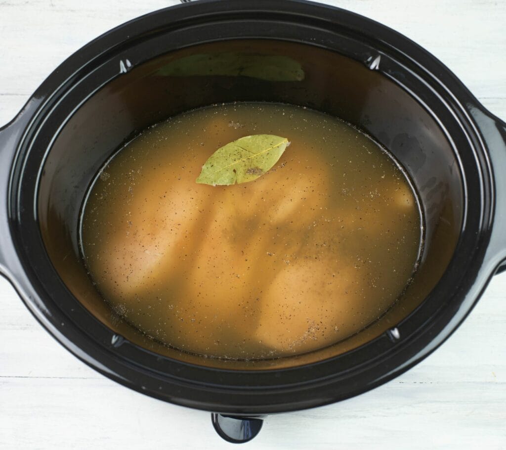 Crock Pot Pulled Buffalo ChickenFlour On My Face