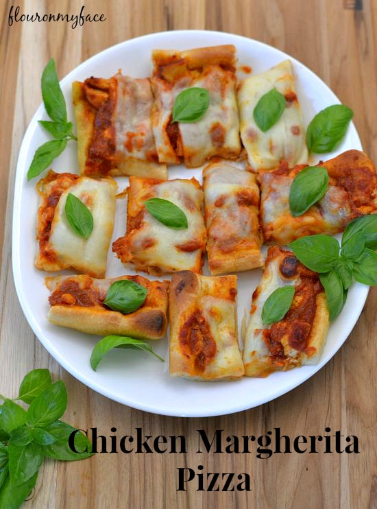 Chicken Margherita Pizza, tailgating recipes, easy dinner recipes, Ragu' sauce