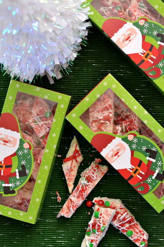 Homemade Peppermint Bark, Homemade Holidays recipe, Easy Christmas candy recipe, homemade food gifts