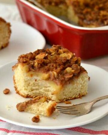 easy yeast recipes, holiday dessert recipes, baking with yeast, apple cinnamon streusel coffee cake