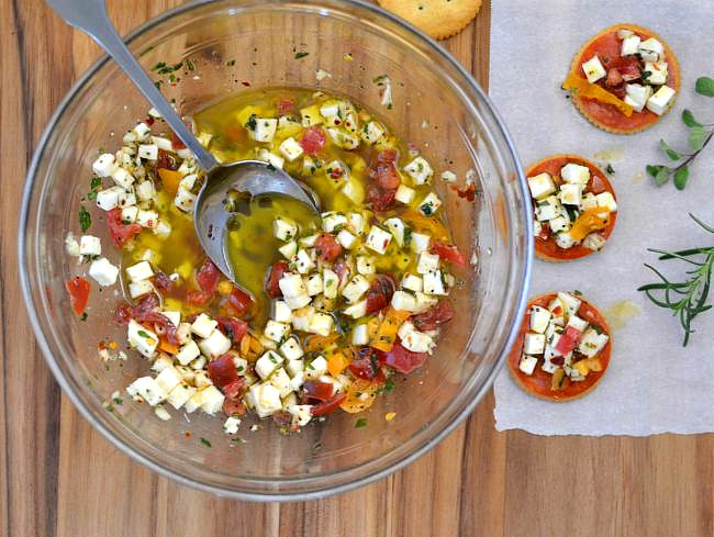 Serving Bruschetta on Ritz crackers #shop via flouronmyface.com 