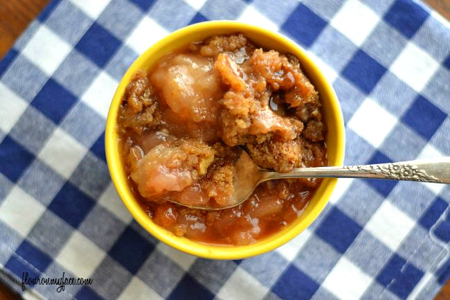 Crock Pot Apple Cobbler with a homemade topping via flouronmyface.com