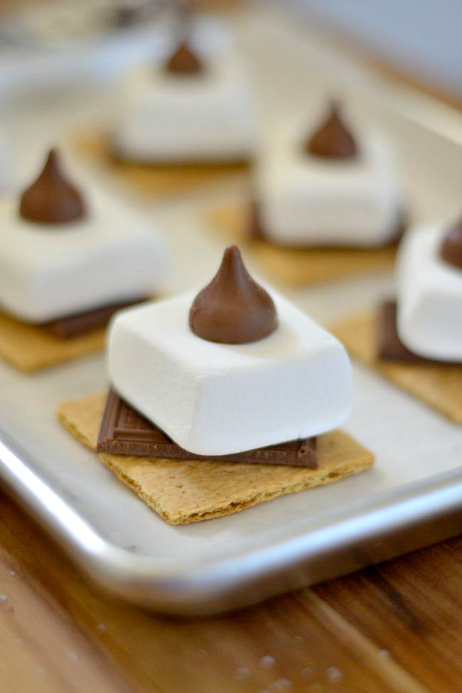 How to make Salted Caramel S'mores in the oven
