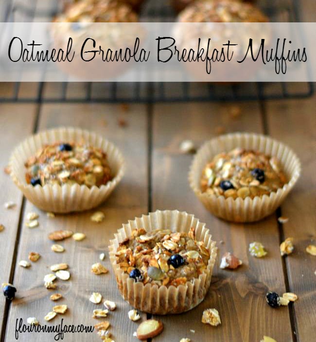 Oatmeal Granola Breakfast Muffins via flouronmyface.com #SplendaSweeties #SweetSwaps