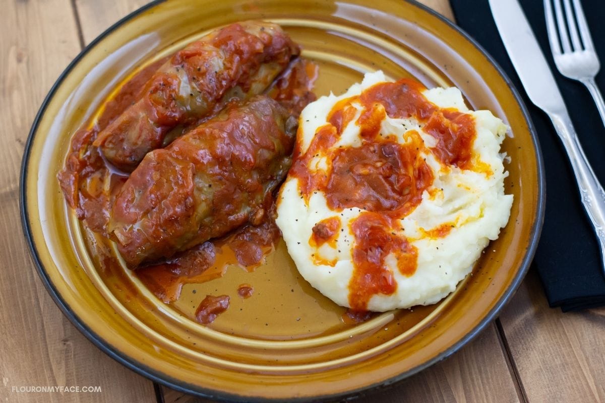 Stuffed cabbage on a plate.