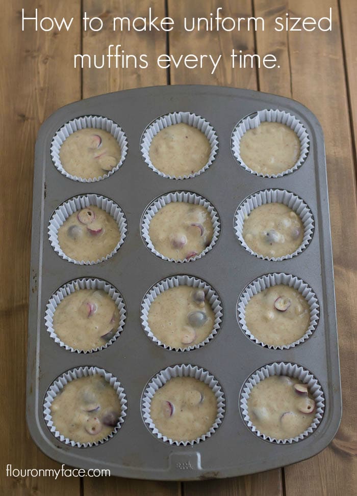 How to make uniformed sized muffins every time via flouronmyface.com