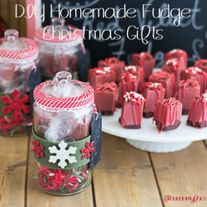 DIY Homemade Fudge Christmas Gifts via flouronmyface.com #homemadeholidays #shop