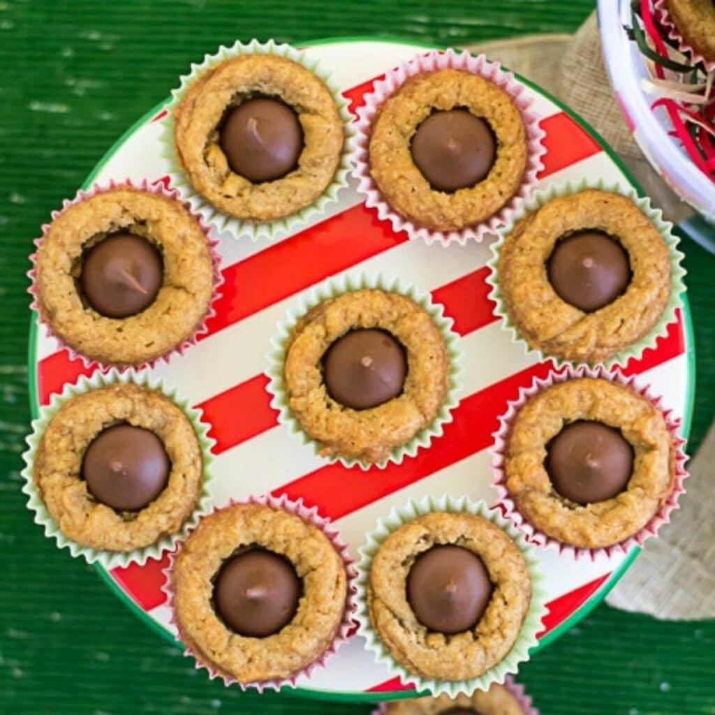 Easy Peanut Butter Blossom Cookies Flour On My Face