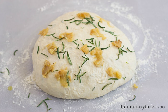 Rosemary Roasted Garlic Dutch Oven Bread recipe via flouronmyface