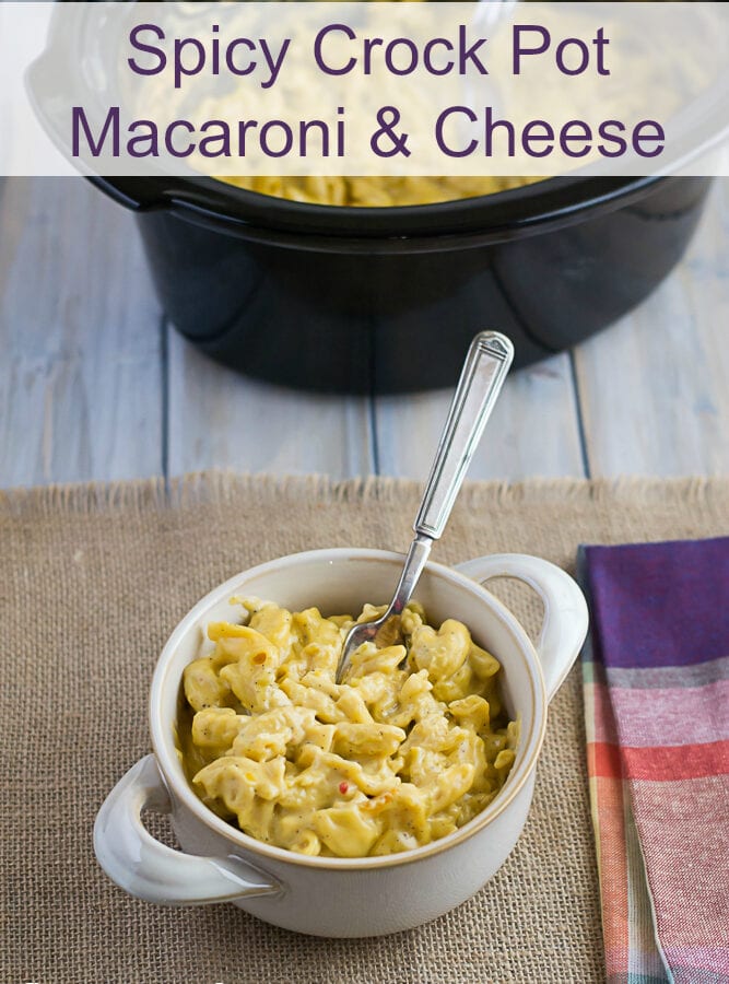Spicy Crock Pot Macaroni and Cheese recipe via flouronmyface.com