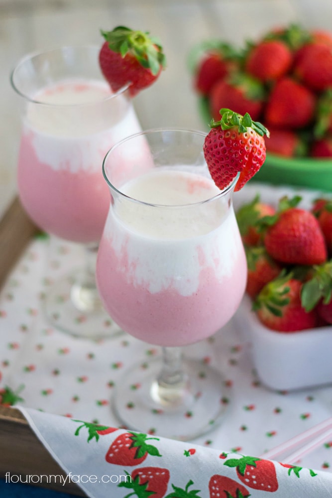 Strawberry and Cream Smoothie recipe via flouronmyface.com