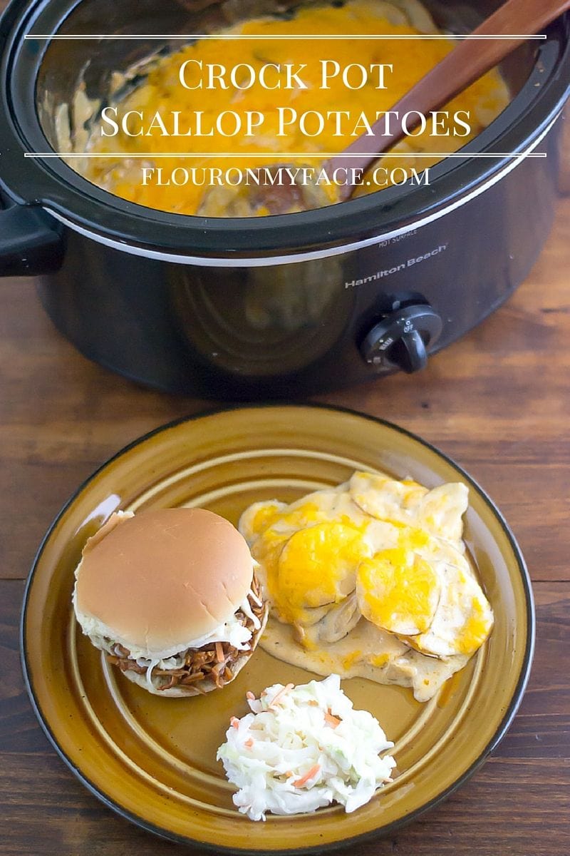 Crockpot recipe: Crock Pot Scalloped Potatoes side dish recipe via flouronmyface.com