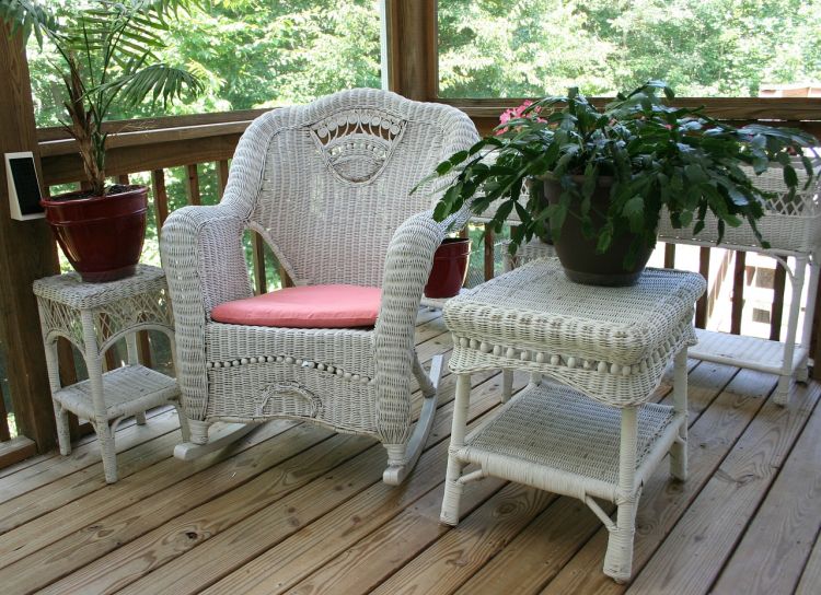 Maintain wicker patio furniture during fall and winter via flouronmyface.com