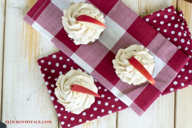 Apple Spice Cupcakes with apple caramel coffee frosting via flouronmyface.com