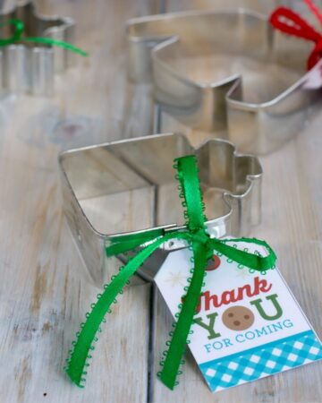Cookie Exchange Thank You tag attached to a metal cookie cutter.