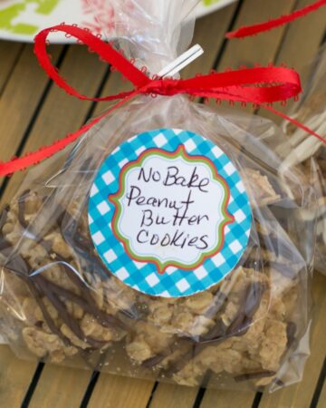 Free printable cookie bag label attached to a cellophane bag.