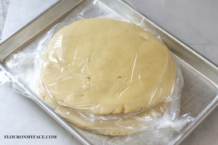 Freezable sugar cookie dough via flouronmyface.com