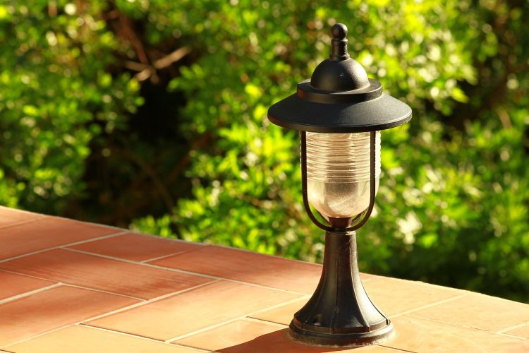 outdoor porch lighting