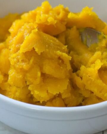 Take advantage of the end of pumpkin season and make this Crock Pot Pumpkin Puree in a slow cooker.