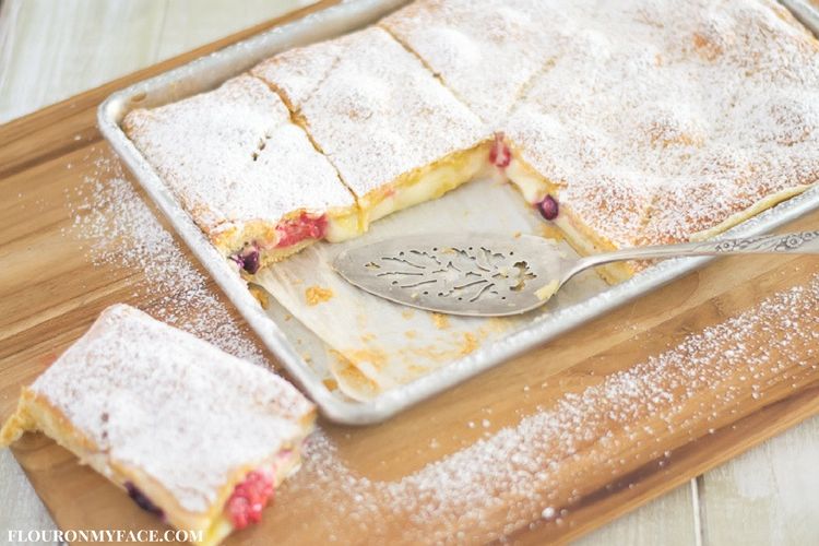 Crescent Dessert Bars recipe for Easter or Mother's Day via flouronmyface.com #ad