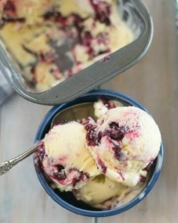 Homemade Blueberry Cheesecake Ice Cream recipe #ad #SundaySupper