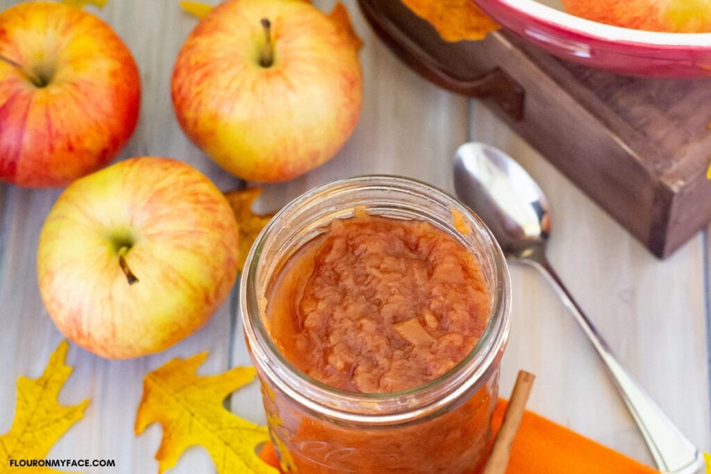 homemade cinnamon applesauce in a mason jar