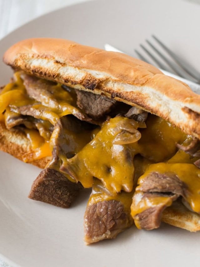 Crock Pot French Dip Sandwiches