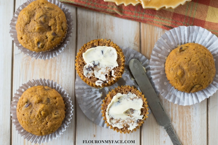 #ad Pumpkin Cranberry Breakfast Muffins recipe #SPLENDA #SweetSwaps #SPLENDASWEETIE