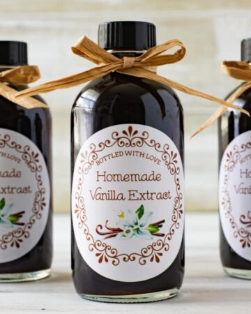 Bottled homemade vanilla extract with free printable labels