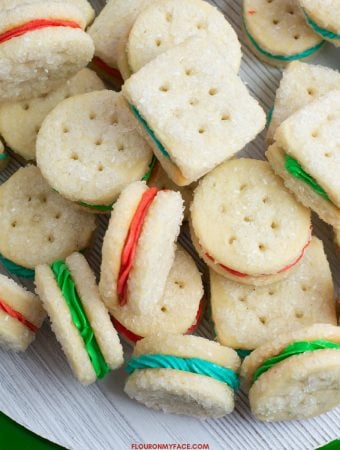 Christmas Sandwich Cookies