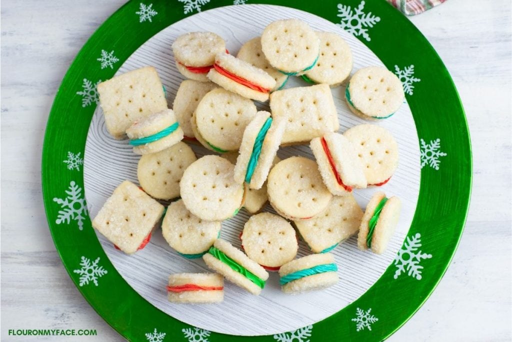 Christmas Sandwich Cookies Recipe: How To Make It