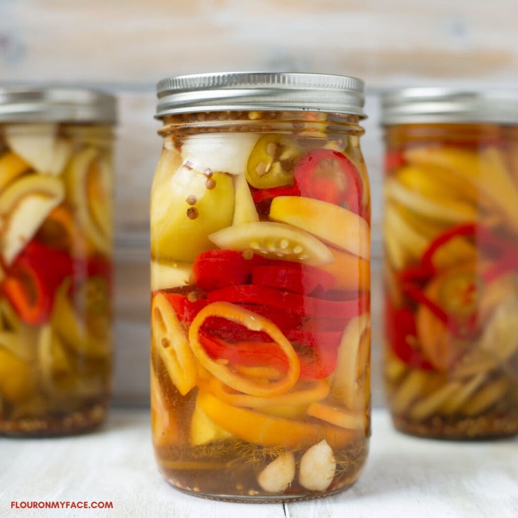 How To Make Quick Pickled Green Tomatoes and Peppers - Flour On My Face