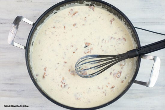Finished Smoked Gouda Alfredo Sauce in a skillet