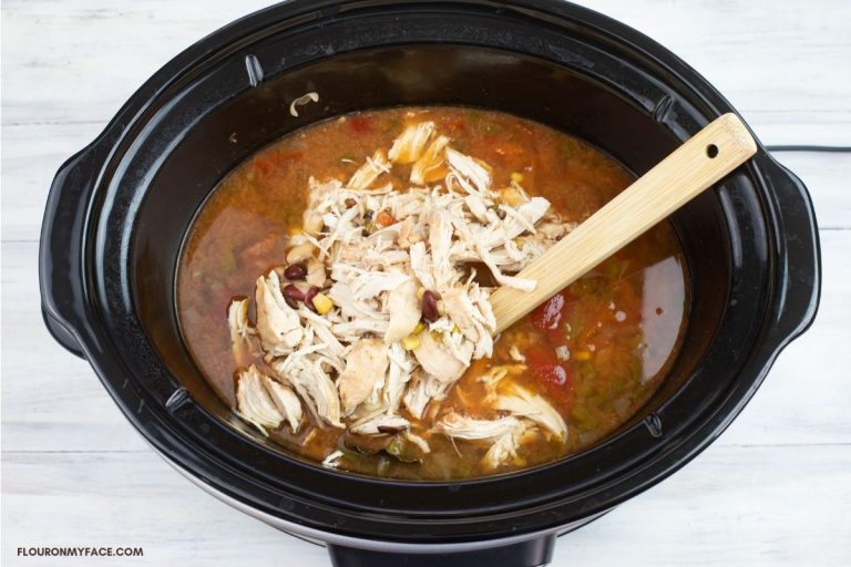 Crock Pot SouthWestern Chicken ChiliFlour On My Face