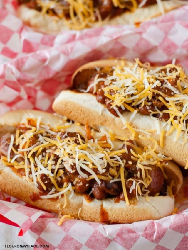 Crock Pot Chili Cheese Dogs