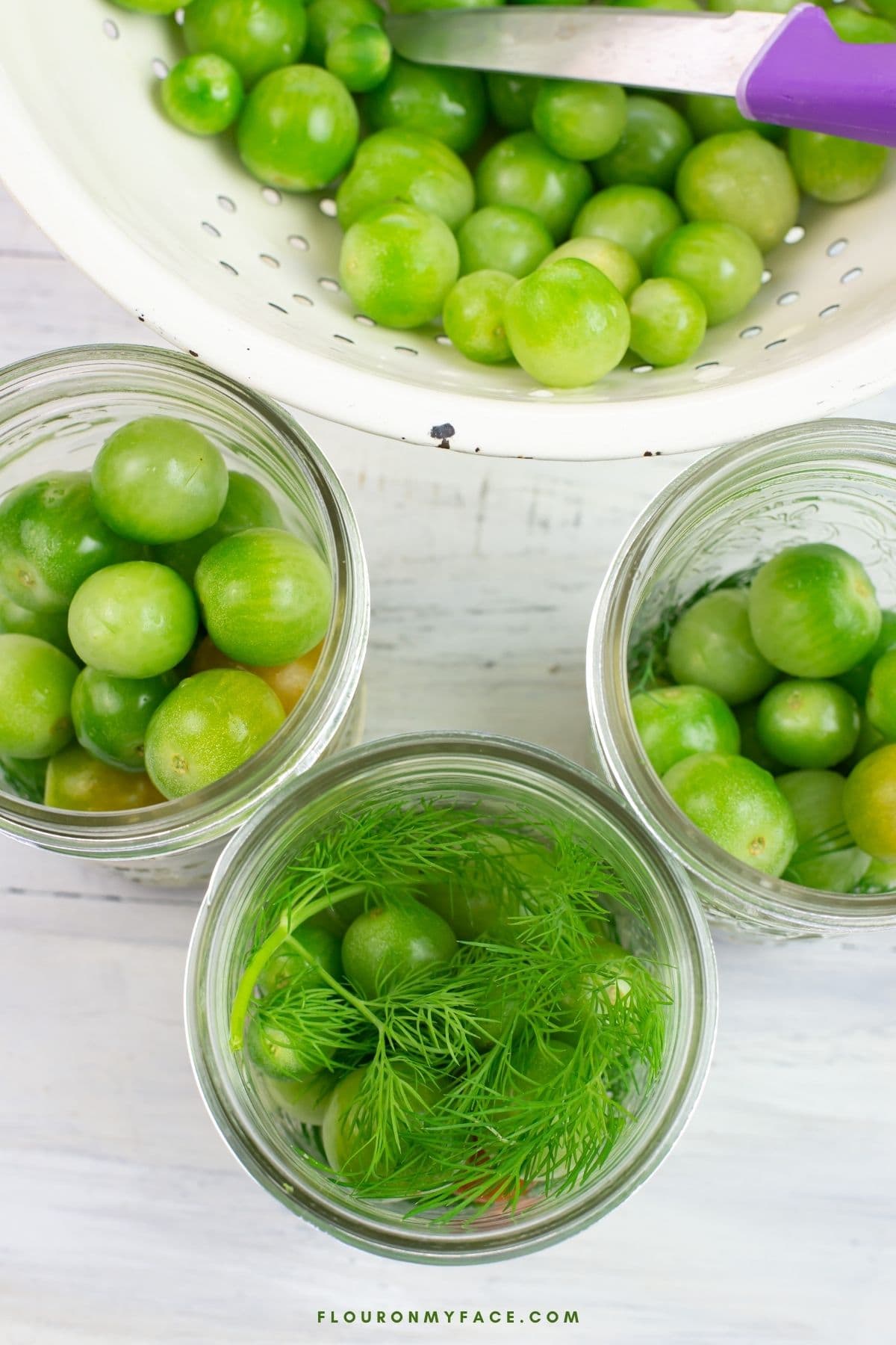 Steps to fill canning jars before pickling.