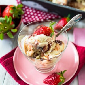 Strawberry Balsamic Ice Cream in a dessert bowl.