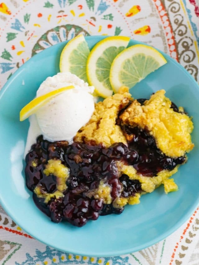 Crock Pot Blueberry Lemon Dump Cake