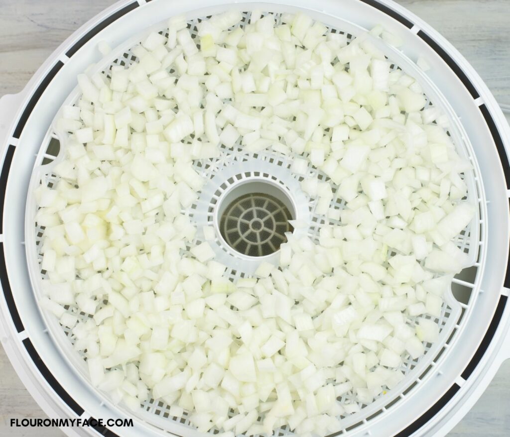 How To Dehydrate Onions (with a dehydrator) Flour On My Face